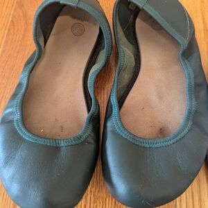 Women's Green Leather Flats